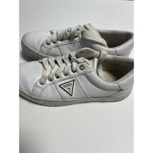 GUESS‎ white tennis shoes girls size 2